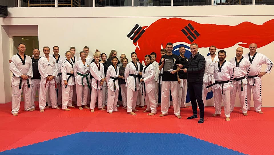 4122 Holbæk · Nyhedsrummet · Donationskampagne Taekwondo