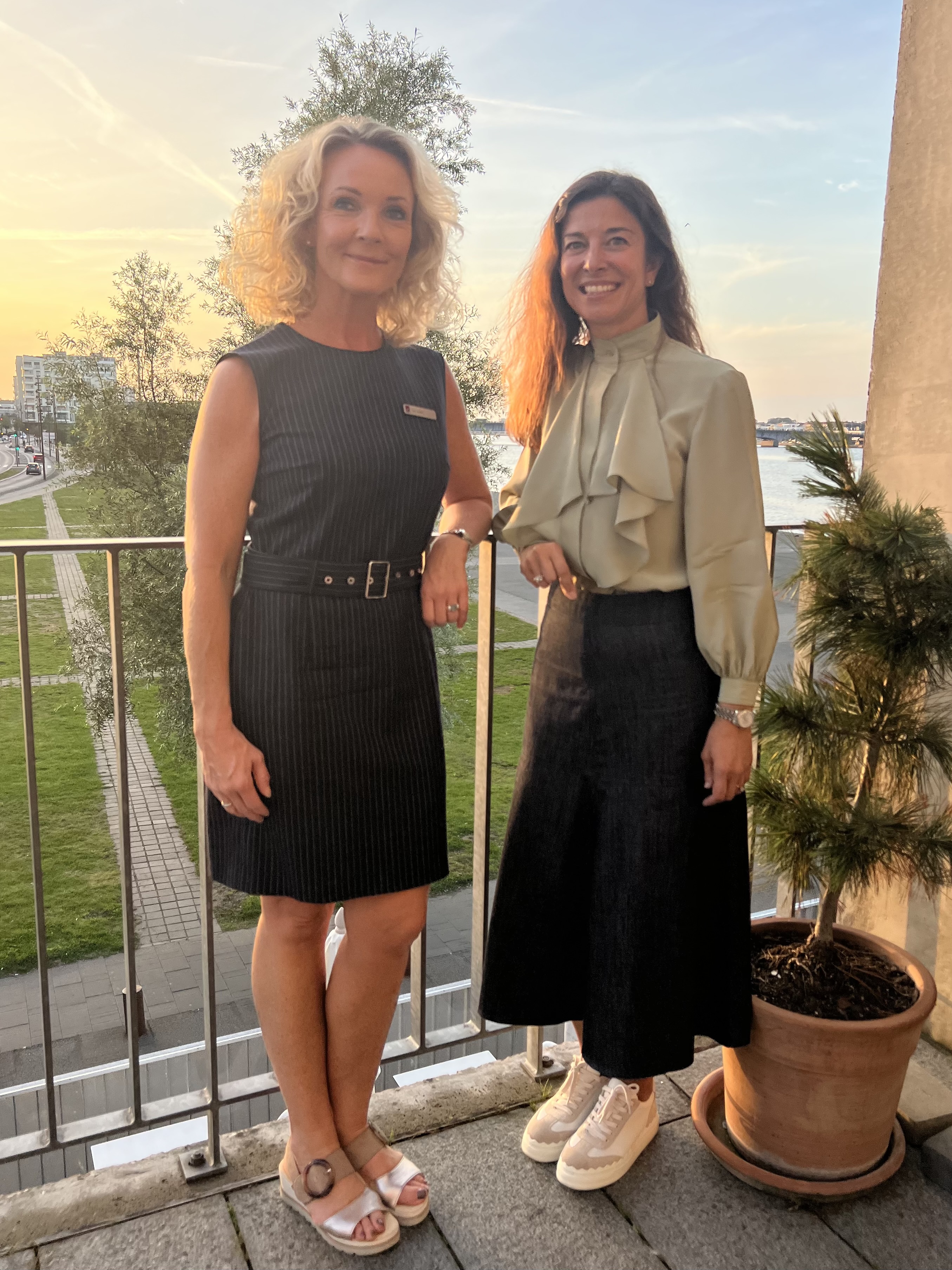 Nana Bule Og Tina Simoni